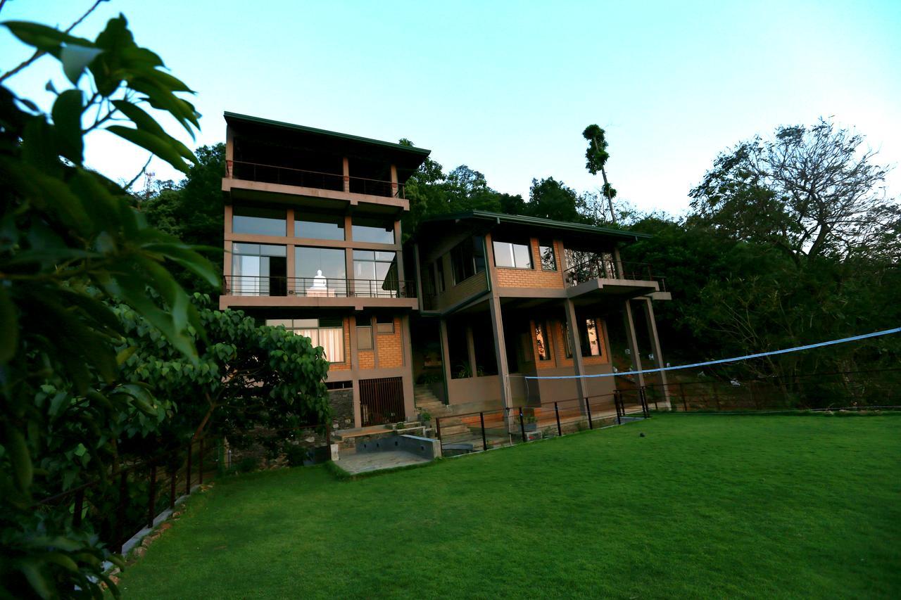 Sanatha Suwaya Villa แคนดี้ ภายนอก รูปภาพ